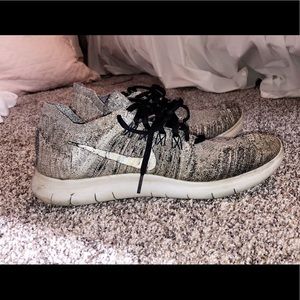 Nike men’s sneaker size 10